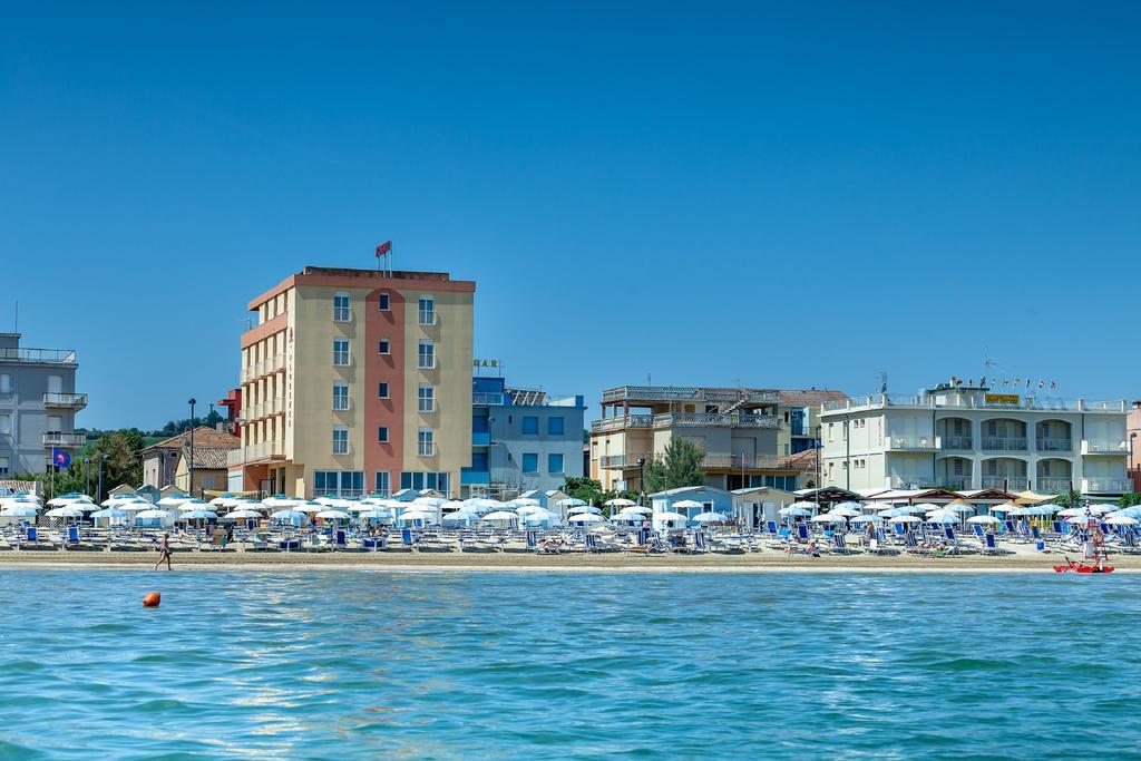 Hotel Florence Marotta Exterior photo